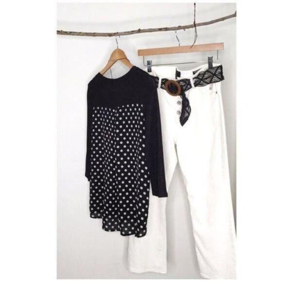 BLACK & White Polka dot 3/4 Sleeve Top - Picture 4 of 9